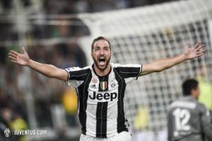 Higuain Jadi Penentu Kemenangan Juventus Atas Fiorentina