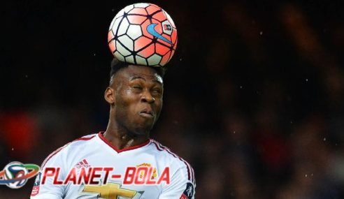 Manchester United Pinjamkan 2 Bek Muda Bertalenta