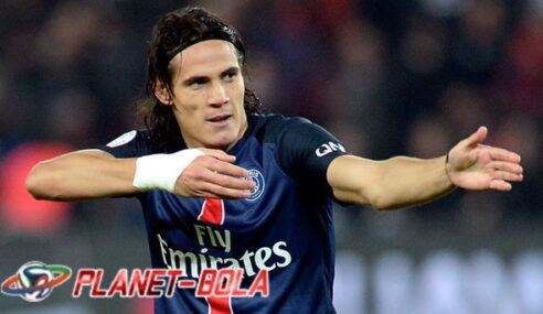Kisruh dengan Neymar, Akankah Cavani Pindah ke Chelsea?