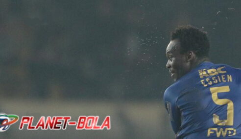 Eks Chelsea Selamatkan Persib dari Kekalahan