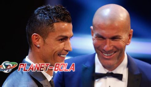 Terpilih Jadi Pemain Terbaik Dunia, Ronaldo Dibanjiri Pujian