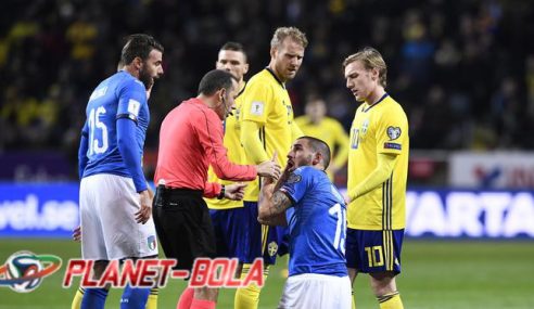 Gianni De Biasi Sebut Italia Kurang Beruntung