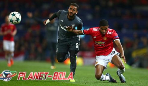 Benfica Akan Pulangkan Douglas Pereira