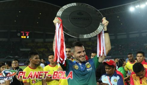 Simon McMenemy Berharap Sepak Bola Indonesia Bisa Lebih Berkualitas Lagi