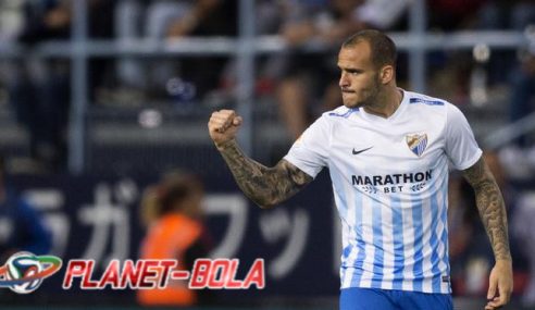 Valencia Berencana Rekrut eks Barcelona Sandro Ramirez