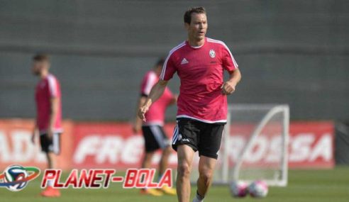 Stephan Lichtsteiner Berpeluang Kembali ke Lazio