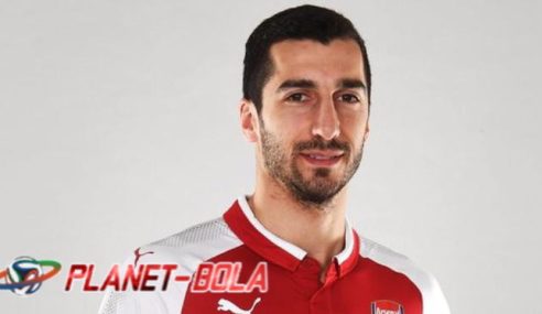 Pelatih Timnas Armenia Senang Mkhitaryan Tinggalkan MU