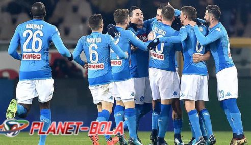 Legenda Brasil, Ronaldo Dukung Napoli Rebut Gelar Scudetto