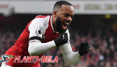 Wenger: Aubameyang Rusak Kepercayaan Diri Lacazette