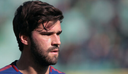 Liverpool berusaha untuk mengontrak kiper Roma Alisson menjelang bursa transfer musim panas