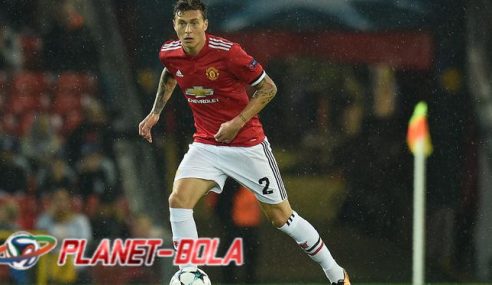 Baru Semusim, Victor Lindelof Ungkap Kerasnya Liga Inggris