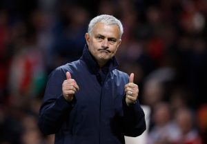 Dipecat Manchester United Mourinho Kantongi Pesangon Miliaran